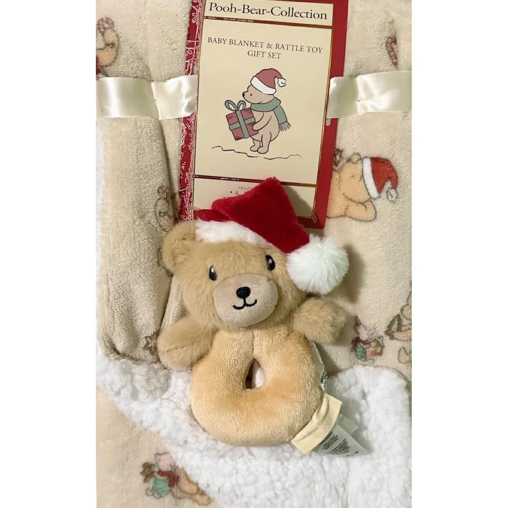 Pooh-Bear-Collection Winnie the Pooh Baby Blanket & Rattle Christmas Gift Set